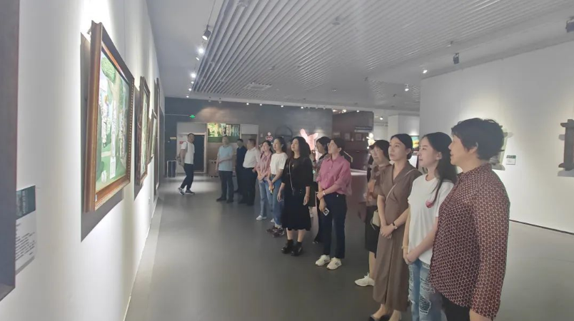 哈尔滨市妇联举办女企业家艺术沙龙暨赴俄罗斯出访行前培训会，助推中俄文化艺术交流